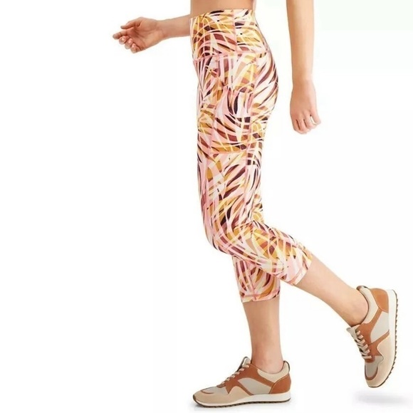 𝅺women's Ideology Performance Compression Printed Cropped Leggings-NWT - Picture 3 of 5